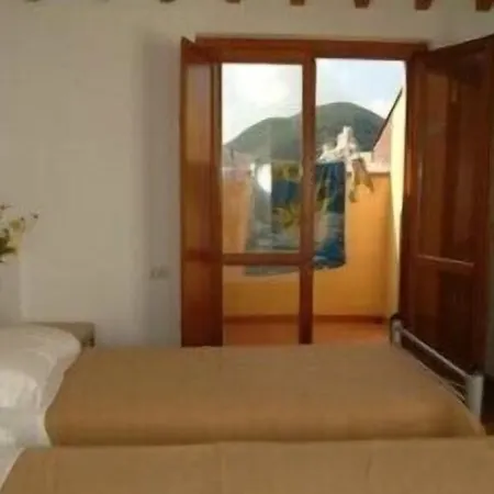 Hotel Student's Gowett