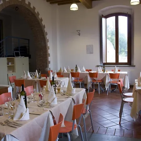 Hotel Student's Gowett