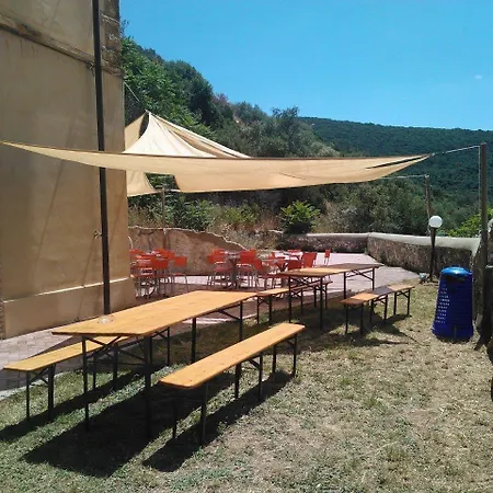 Student's Gowett Hotel Campiglia Marittima