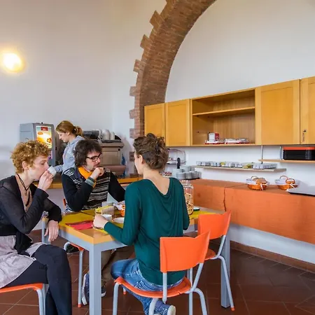 Hotel Student's Gowett 3*