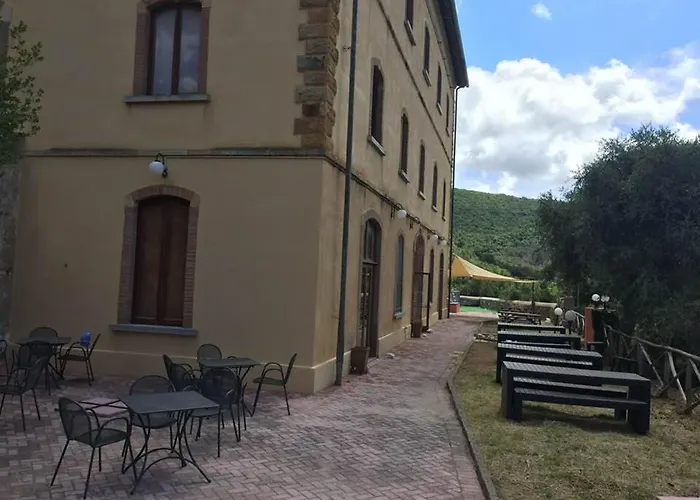 Student's Gowett Hotel Campiglia Marittima